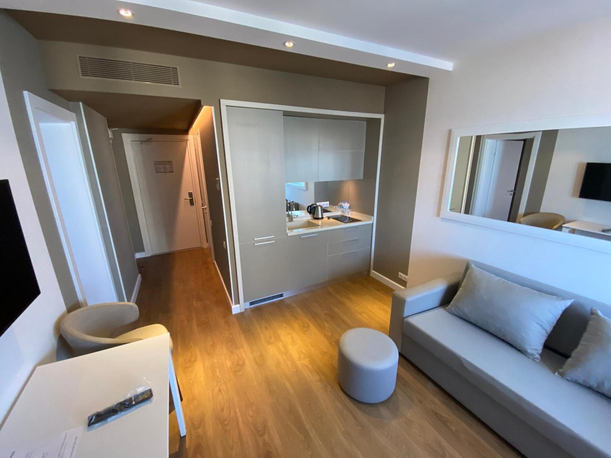 Ng Premium Apartments In Alliance Palace Batumi Esterno foto